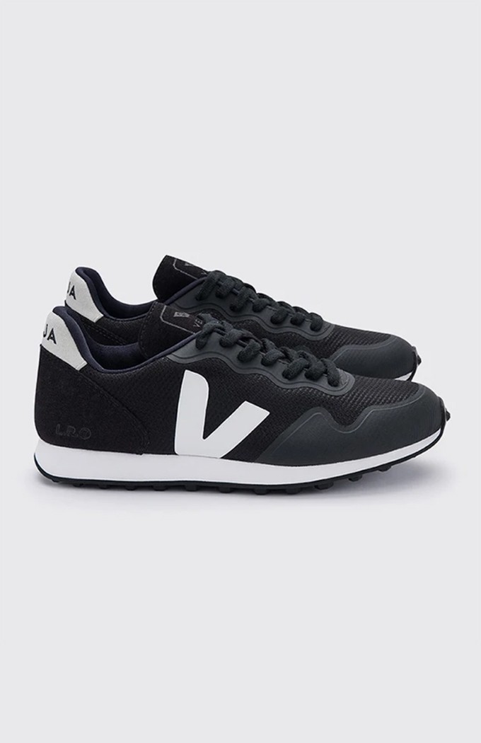 sdu-rt-b-mesh-vegan-sneakers-black-white-veja-rt011346-sdurtbmeshvegansneakers-blackwhite-c-1