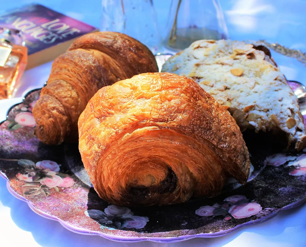 53d94a_84c8851a5bcf43679d99c26bee371479mv2