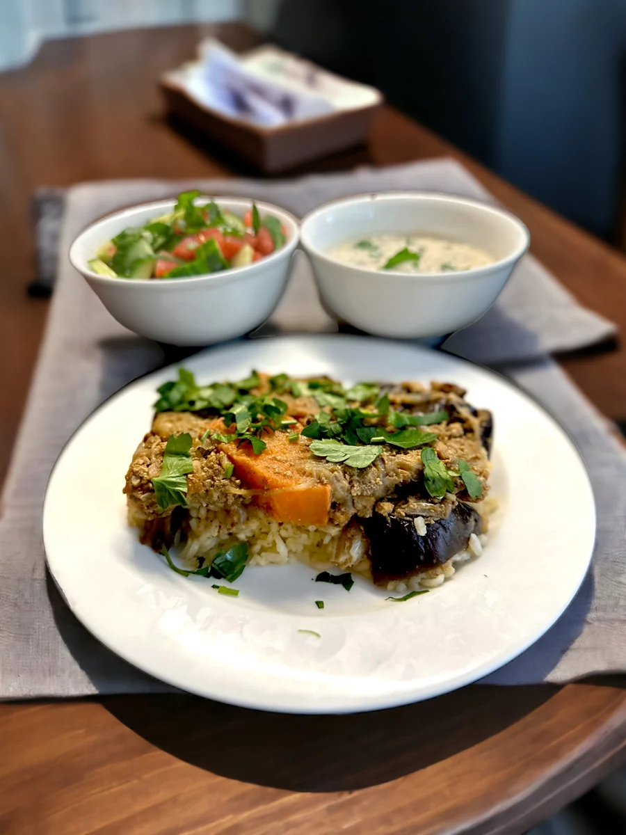 7c354d_62b8771a136d4720a8962f8335c17a3fmv2