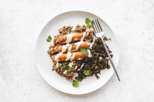 7c354d_7e076a29e21143369a8de70d8456610fmv2